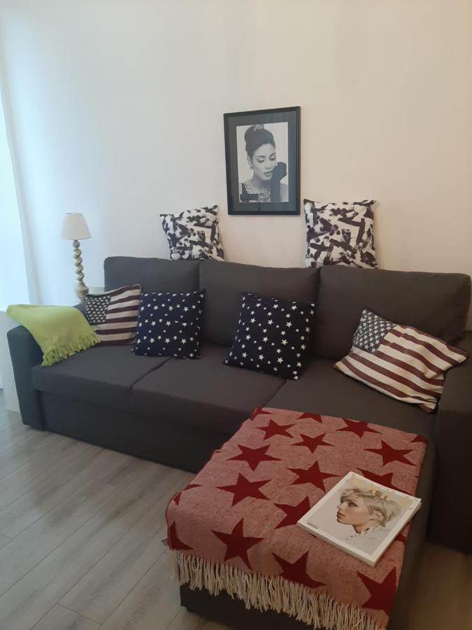 Hollywood Apartament Kosciuszki ウッチ エクステリア 写真