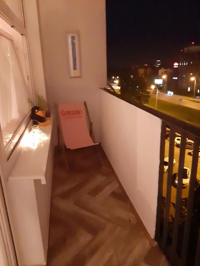 Hollywood Apartament Kosciuszki ウッチ エクステリア 写真